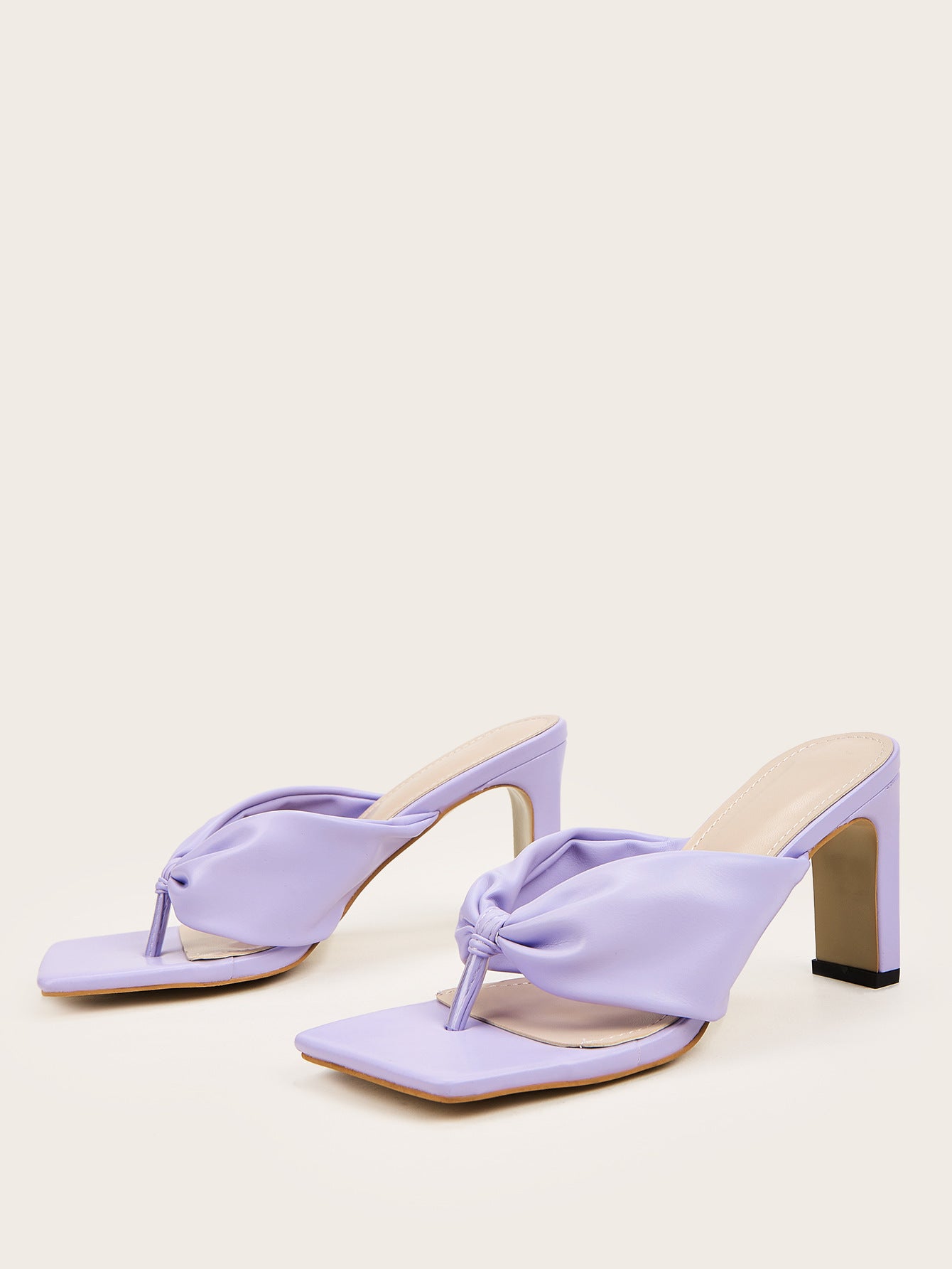 {{ product.title }} - {{ product.type }} - {{ shop.name }} {{ product.title }} - {{ variant.title }} - {{ shop.name }} {{ product.title }} - Size {{ variant.option1 }} - {{ shop.name }}