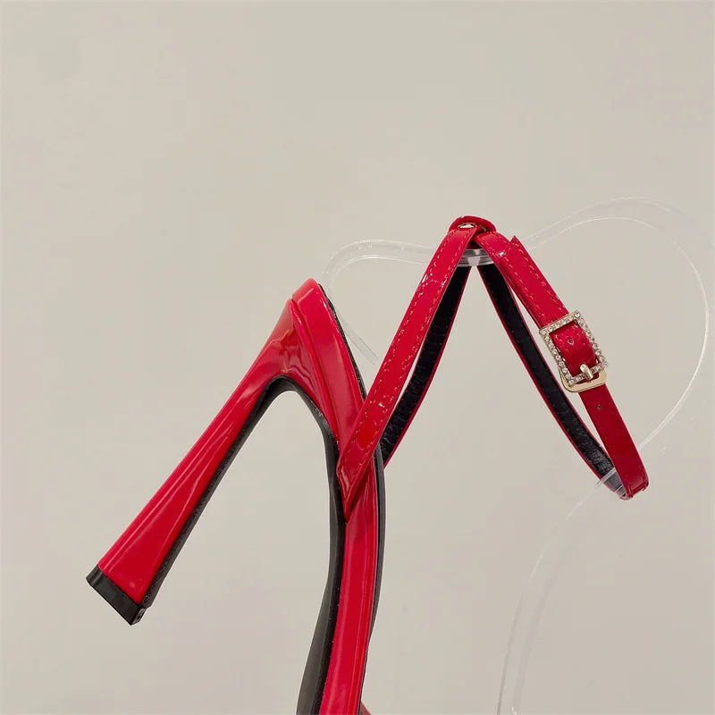 {{ product.title }} - {{ product.type }} - {{ shop.name }} {{ product.title }} - {{ variant.title }} - {{ shop.name }} {{ product.title }} - Size {{ variant.option1 }} - {{ shop.name }}