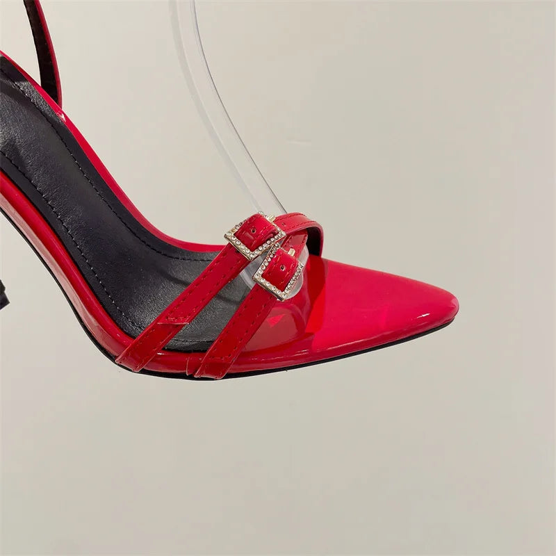 {{ product.title }} - {{ product.type }} - {{ shop.name }} {{ product.title }} - {{ variant.title }} - {{ shop.name }} {{ product.title }} - Size {{ variant.option1 }} - {{ shop.name }}