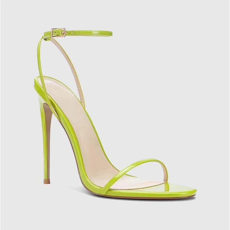 {{ product.title }} - {{ product.type }} - {{ shop.name }} {{ product.title }} - {{ variant.title }} - {{ shop.name }} {{ product.title }} - Size {{ variant.option1 }} - {{ shop.name }}