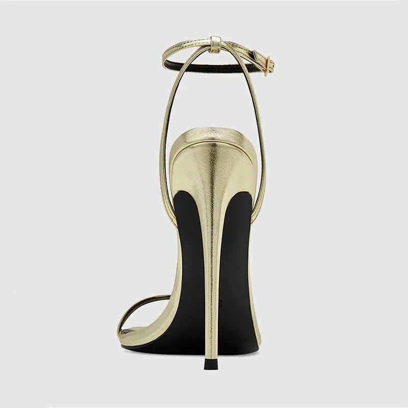 {{ product.title }} - {{ product.type }} - {{ shop.name }} {{ product.title }} - {{ variant.title }} - {{ shop.name }} {{ product.title }} - Size {{ variant.option1 }} - {{ shop.name }}