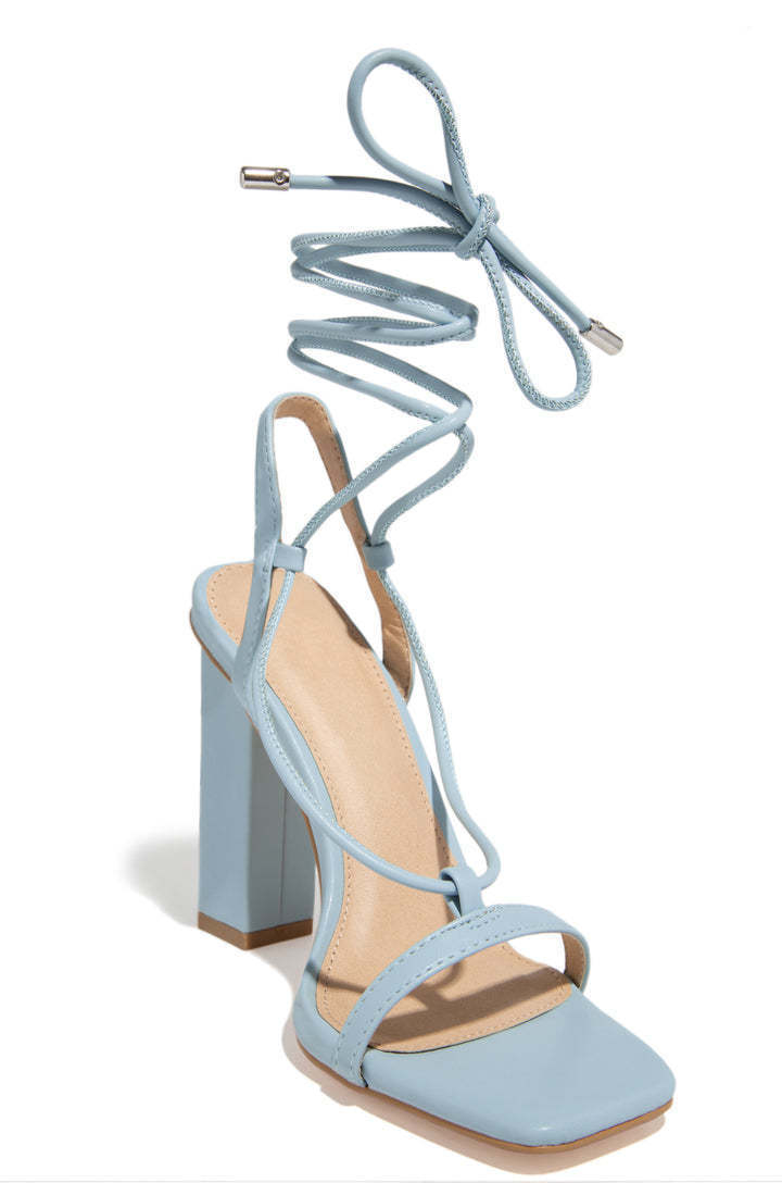 {{ product.title }} - {{ product.type }} - {{ shop.name }} {{ product.title }} - {{ variant.title }} - {{ shop.name }} {{ product.title }} - Size {{ variant.option1 }} - {{ shop.name }}